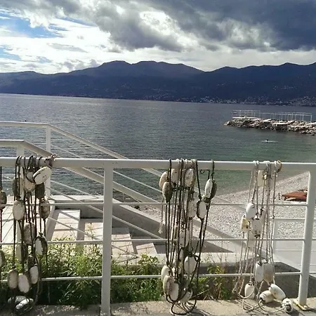 Plasse Apartamento *